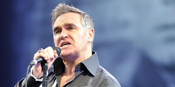 Morrissey na festivalu Glastonbury v roce 2011