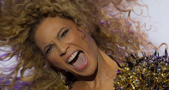 Beyoncé to letos na festivalu Glastonbury pkn roztoila.