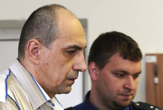 Obalovaný Igor Ivanka ped zahájením soudního jednání.
