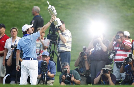 DOSAVADNÍ VRCHOL. Rory McIlroy ovládl golfové US Open.