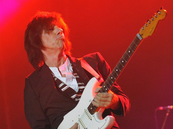 Jeff Beck (Praha, Tesla Arena, 23. 6. 2011)