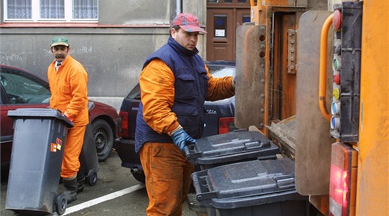 Brané budou nov platit za odvoz odpadu 675 korun ron. (Ilustraní snímek)