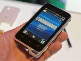 SonyEricsson Xperia Active - premira v Singapuru