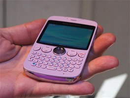 SonyEricsson Xperia TXT - premira v Singapuru