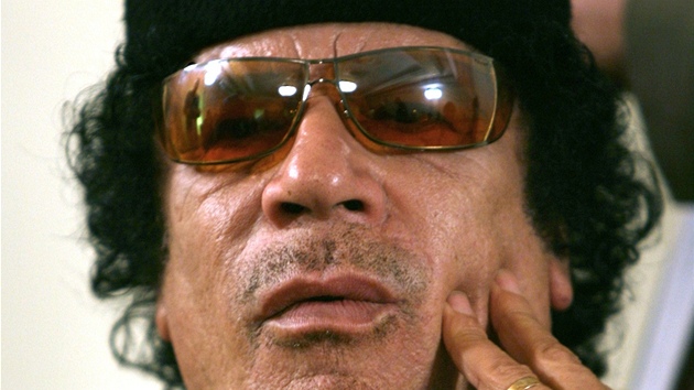 Libyjský vdce Muammar Kaddáfí na archivním snímku z roku 2007
