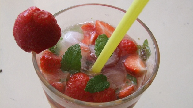 Jahodové mojito Jahodové mojito