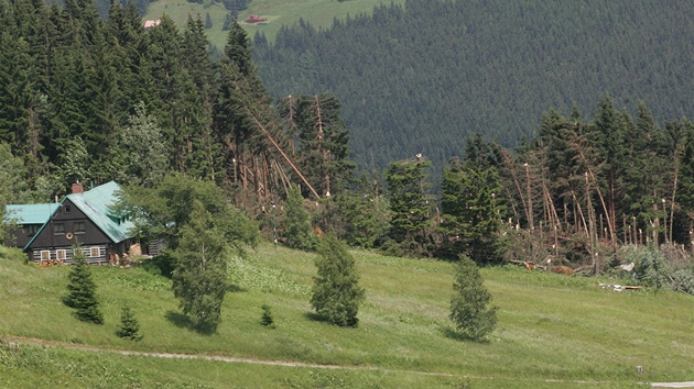 Následky boue v Peci pod Snkou (23. ervna 2011)