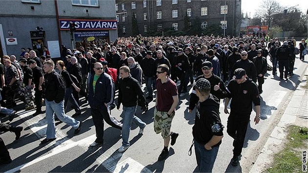 Demonstrace neonacist v Perov (4. dubna 2009)