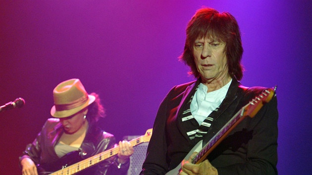 Jeff Beck (Praha, Tesla Arena, 23. 6. 2011)