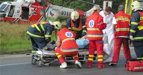 Popálenou holiku záchranái transportovali do vinohradské nemocnice (ilustraní snímek).