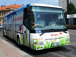 Jeden z testovanch elektrobus v Hradci Krlov.