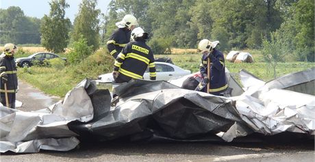 Stren stecha domu, kter ve Vrchoslavicch na Prostjovsku spadla na silnici