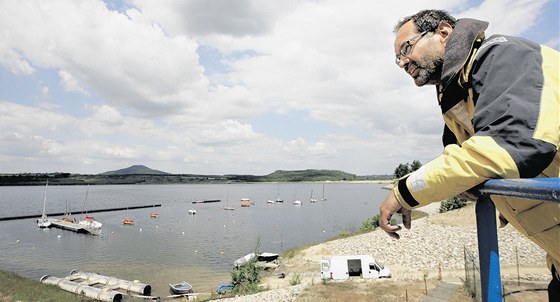 Berzdorfské jezero by mohlo oivit cestovní ruch v píhranií.