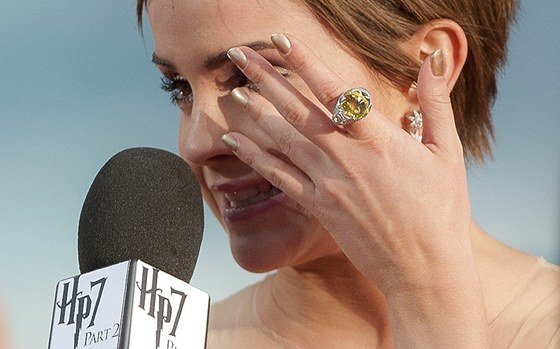 Premiéra filmu Harry Potter a Relikvie smrti - ást 2: Emma Watsonová se