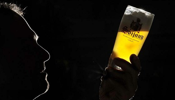 Po záijovém úspchu vratislavické dvanáctky na londýnské souti World Beer Awards zabodoval v listopadu rovn leák z konkurenního pivovaru - Svijanský rytí.