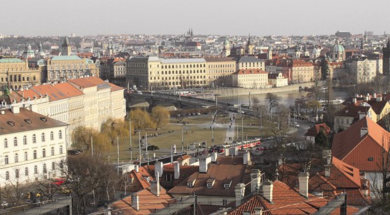 Souasný stav - sted Klárova se vlastn nevyuívá.