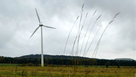 Po letech zcela zamítavého pístupu nyní Moravskoslezský kraj mírn obrací. Chystá se do krajského územního plánu zalenit plochy vhodné pro pípadnou stavbu vtrných elektráren. (Ilustraní foto)