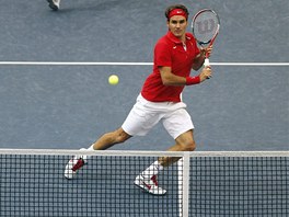 ZA HELVÉTSKÝ KÍ. Stanislas Wawrinka s Rogerem Federerem bojují v duelu