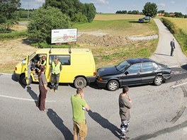 Hromadn nehoda osmi automobil u Dolnho Tebonna na eskokrumlovsku si