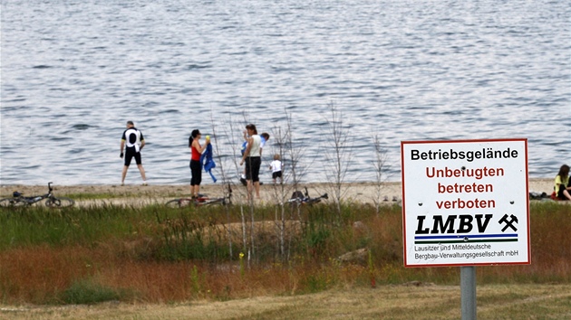 Berzdorfské jezero zatím vyuívali hlavn cyklisti.