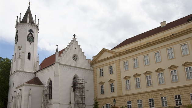 Pravoslavný chrám Povýšení Svatého Kříže na teplickém Zámeckém náměstí. Pravoslavný chrám Povýšení Svatého Kříže na teplickém Zámeckém náměstí.