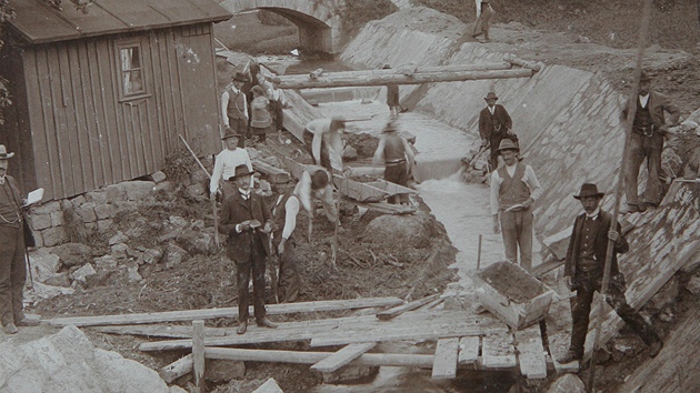 Výstavba jablonecké pehrady Meno v letech 1906 - 1911.