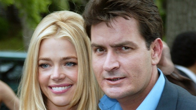 Denise Richardsová a Charlie Sheen