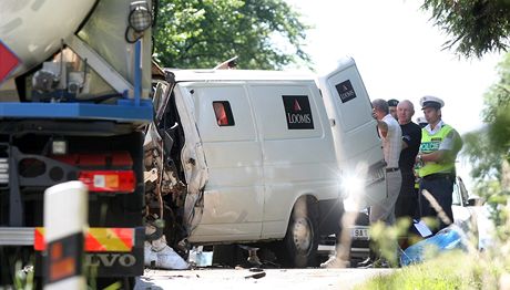 Na mezinrodn silnici I/38 z Jihlavy do Znojma se srazila dodvka bezpenostn