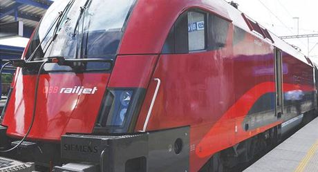 Dráhy tvrdí, e nové soupravy Railjet potebují pro provoz hlavn v zahranií.