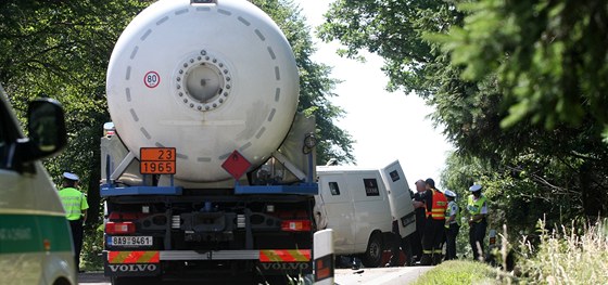 Na mezinárodní silnici I/38 z Jihlavy do Znojma se srazila dodávka bezpenostní