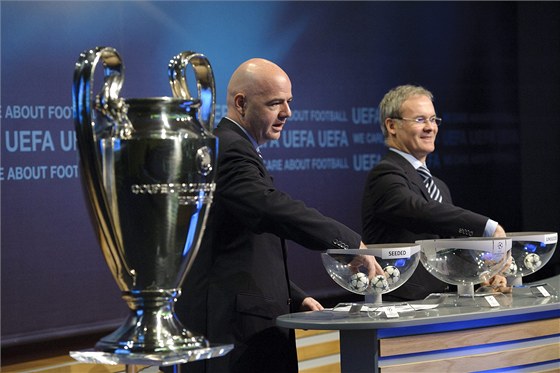 CHVÍLE NAPTÍ. Gianni Infantino, generální sekretá UEFA, a Giorgio Marchetti
