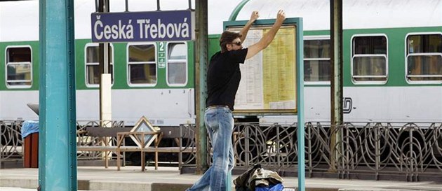 Česká Třebová je známá hlavně díky železničnímu uzlu. Vynikne město také Česká Třebová je známá hlavně díky železničnímu uzlu. Vynikne město také