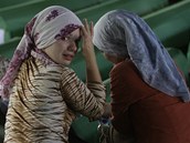 Pi pietn ceremonii na pamtnm hbitov Potoari u Srebrenice budou zrove