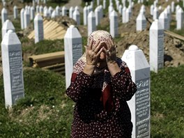 Bosenská Srebrenica si pipomíná 16. výroí nejvtího masakru po 2. svtové...
