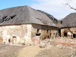 Po boukch v minulm tdnu se propadla st stechy touimskho Hornho zmku.