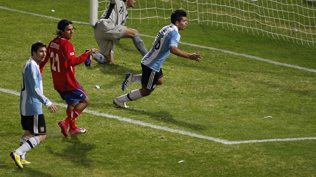 ARGENTINSKÝ HRDINA. Sergio Agüero se na mistrovství Jiní Ameriky proti Kostarice blýskl dvma góly.
