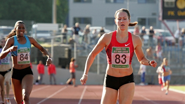 Denisa Rosolová na mítinku v Ústí nad Labem