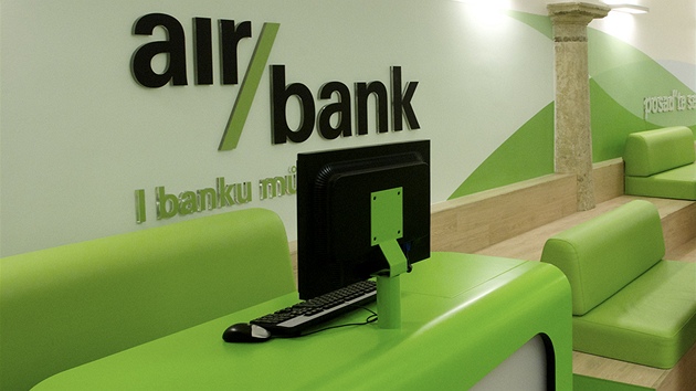 Design a způsob obsluhy Air Bank připravovalo italské studio Crea International. Design a způsob obsluhy Air Bank připravovalo italské studio Crea International.