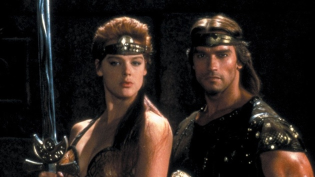 Brigitte Nielsenov a Arnold Schwarzenegger ve filmu Rud Sonja (1985)