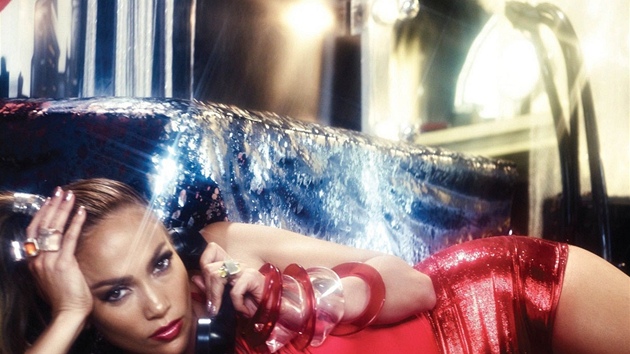 Jennifer Lopezová pi focení k singlu (What Is) Love? 