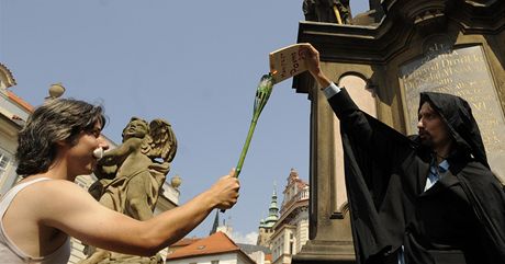 Bh za národní oistu - happening proti Ladislavu Bátorovi