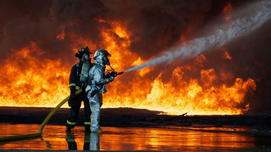 V plzeském závodu koda hoela ti hodiny olejová vana. Jeden lovk se pi poáru zranil. Ilustraní foto