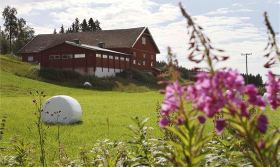Farma Anderse Behringa Breivika v norském msteku Asta. (28. ervence 2011)
