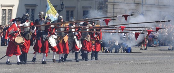 O druhém srpnovém víkendu si Brno pipomene 366 výroí obléhání msta védy (na snímku komponovaná bitva z roku 2010).