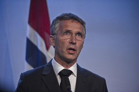 Norský premiér Jens Stoltenberg na tiskové konferenci. (23. ervence 2011)