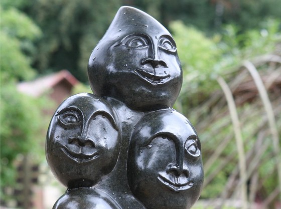 Kamenné sochy ze Zimbabwe