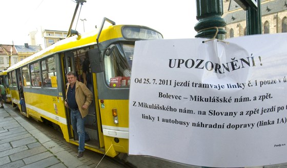 Oznámení o výluce na tramvajové lince .1 na plzeské zastávce Námstí Republiky