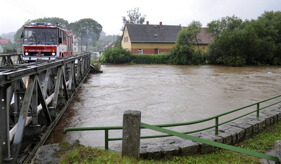 Rozvodnná Smdá minulý týden zaplavila nkteré domy ve Viové na Frýdlantsku.