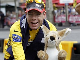 VÍTZ OD KLOKAN. Cadel Evans ovládl cyklistickou Tour de France jako první