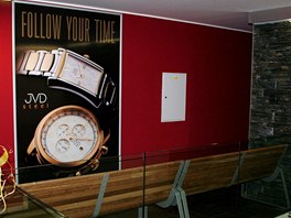 Vzdoba sdla hodinsk firmy JVD v bvalm kravn v Pibyslavi u Novho